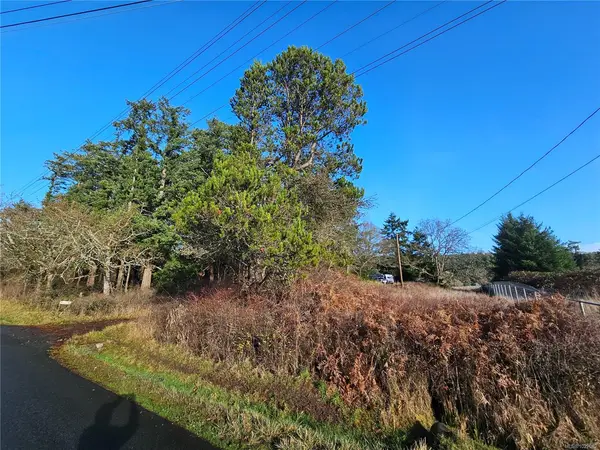 4299 Blenkinsop Rd, Saanich BC V8X 2C3 - 0 bed, 0 bath in Saanich