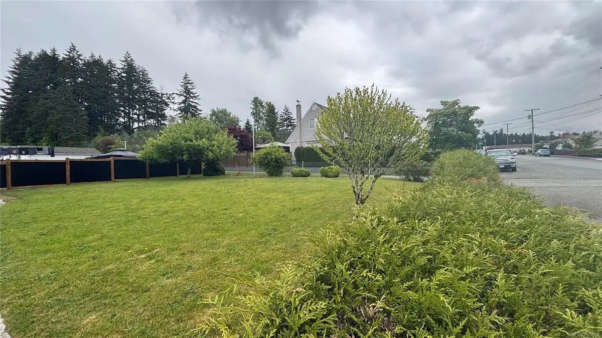 4219 Hollywood St, Port Alberni BC V9Y 4A8