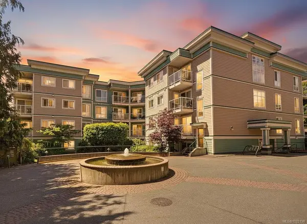 649 Bay St # 408, Victoria BC V8T 5H8 - 2 bed, 2 bath in Victoria