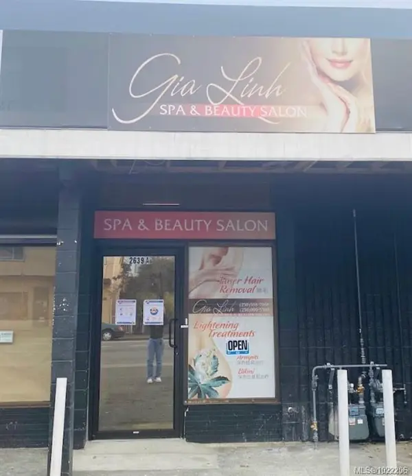 2639 QUADRA St # A, Victoria BC V8X 5G1