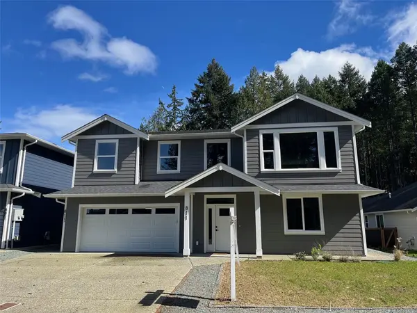 811 Stringer Way, Ladysmith BC V9G 0A7 - 6 bed, 4 bath in Ladysmith
