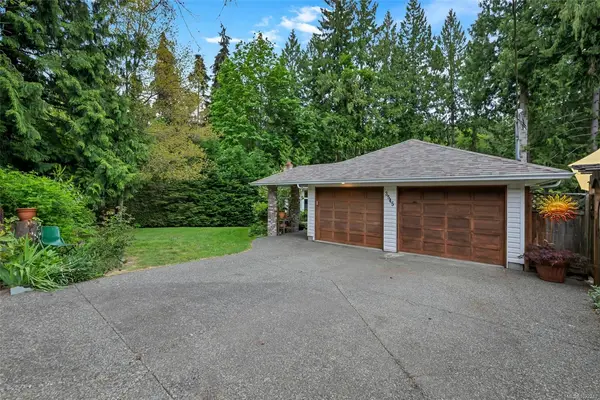 3545 Dougan Dr, Cobble Hill BC V8H 0H4 - 4 bed, 2.0 bath in Cobble Hill
