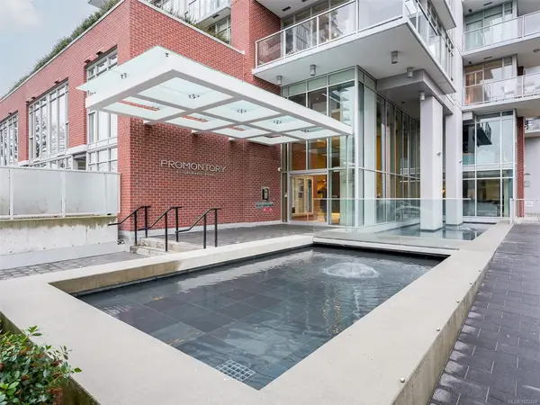 83 Saghalie Rd # 1007, Victoria BC V9A 0E7 - 1 bed, 1 bath in Victoria