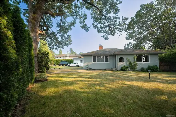 3956 Cedar Hill Cross Rd, Saanich BC V8P 2N7 - 3 bed, 2 bath in Saanich