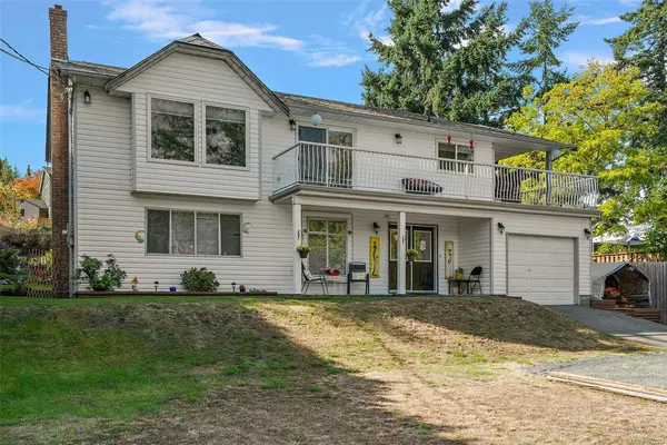 6877 Philip Rd, Lantzville BC V0R 2H0 - 3 bed, 3.0 bath in Lantzville