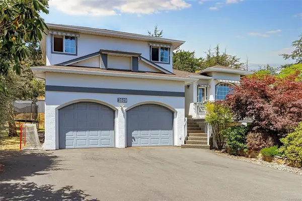 2619 Crystalview Dr, Langford BC V9B 5W5 - 4 bed, 4 bath in Langford