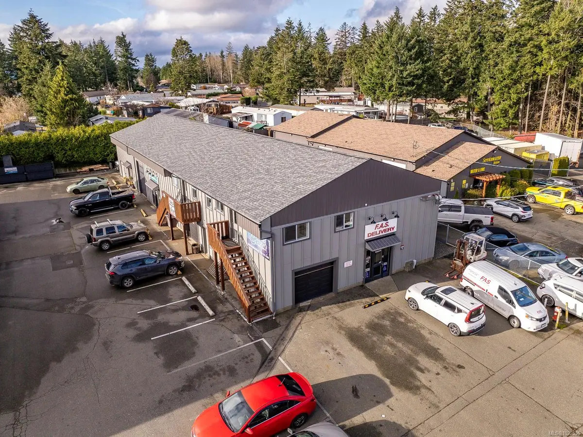 821 Shamrock Pl, Comox BC V9M 4G4