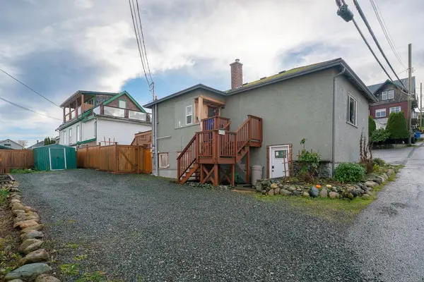 A-112 Roberts St, Ladysmith BC V9G 1A3 - 3 bed, 2.0 bath in Ladysmith