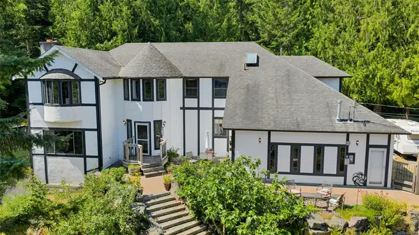 5885 Jupiter Pl, Sooke BC V9Z 1B4 - 4 bed, 3 bath in Sooke