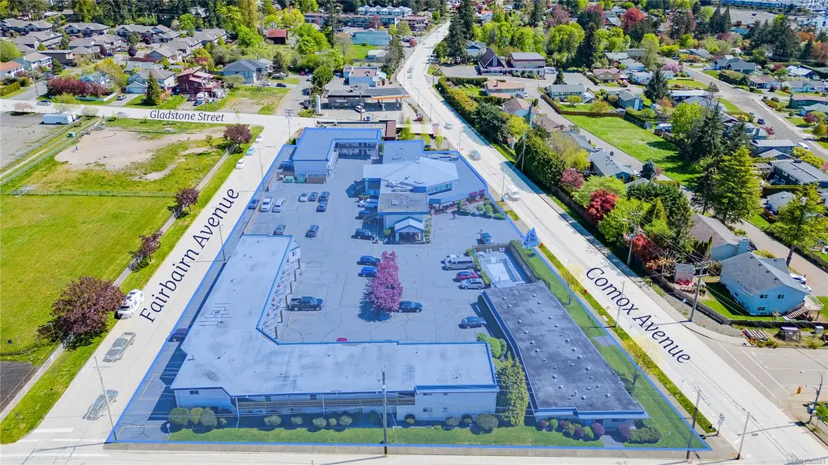 2082 Comox Ave, Comox BC V9M 1P8