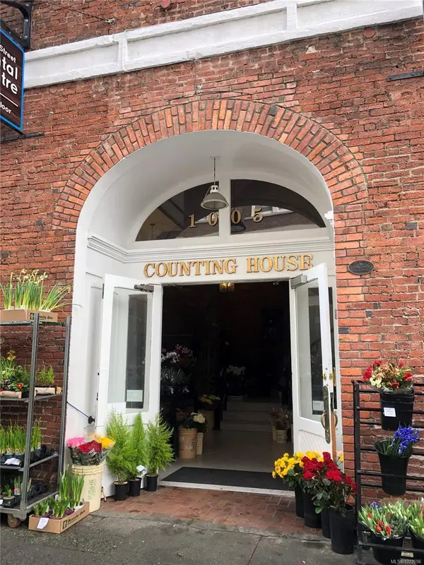 1005 Broad St # 201, Victoria BC V8W 2A1