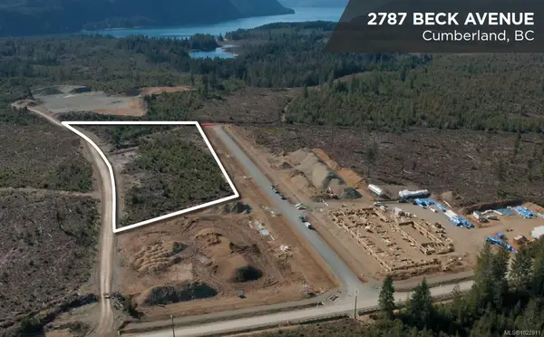 2787 beck Ave, Cumberland BC V9N 9M9