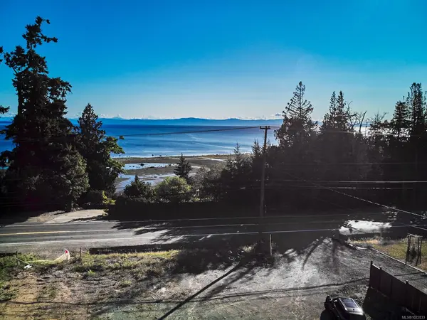 6632 Island Hwy W, Bowser BC V0R 1G0