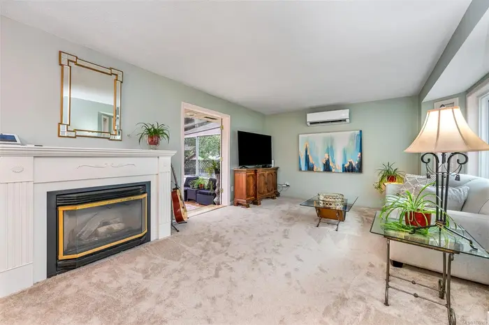 1047 Marchmont Rd, Duncan BC V9L 6T3 - 3 bed, 2.0 bath in Duncan