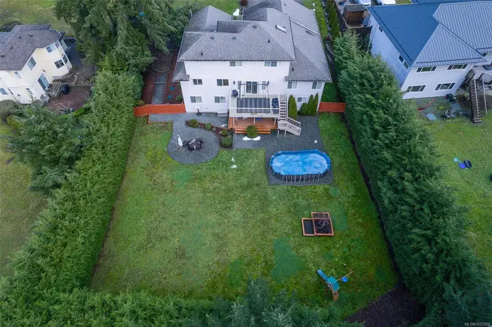 6420 Diana Dr, Duncan BC V9L 5V1 - 6 bed, 4.0 bath in Duncan