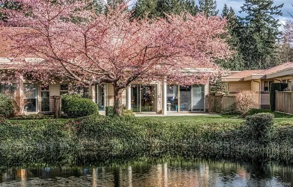 823 Lakes Blvd, Parksville BC V9P 2P8 - 2 bed, 2.0 bath in Parksville