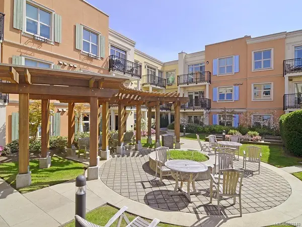 1620 McKenzie Ave # 210, Saanich BC V8N 0A1 - 1 bed, 1 bath in Saanich