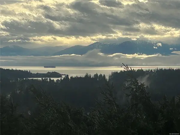 2270 Henlyn Dr, Sooke BC V9Z 0N5 - 3 bed, 2.0 bath in Sooke