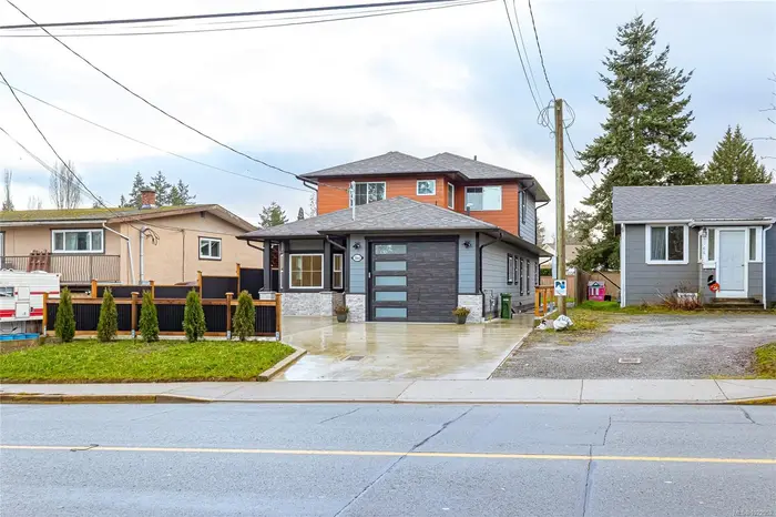 3164 Sherman Rd, Duncan BC V9L 4B4 - 4 bed, 4.0 bath in Duncan