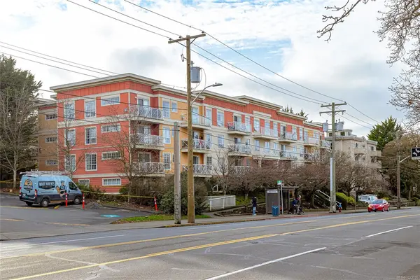 1371 Hillside Ave # 10, Victoria BC V8T 2B3 - 2 bed, 2 bath in Victoria