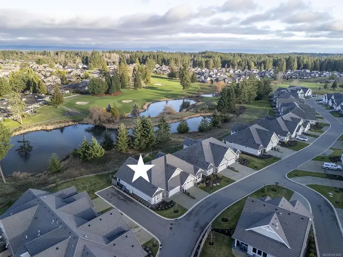 1444 Crown Isle Dr # 108, Courtenay BC V9N 0B8 - 2 bed, 2.0 bath in Courtenay