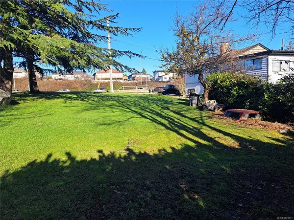275 Battleford Ave, Saanich BC V8L 1K7
