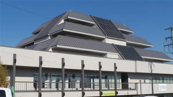 3301 Douglas St # 306, Saanich BC V8Z 3L2