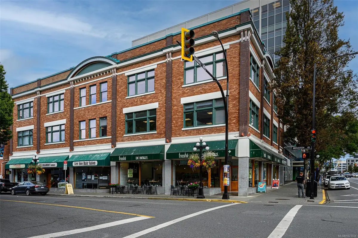 1012 Douglas St #301, Victoria BC V8W 2C4