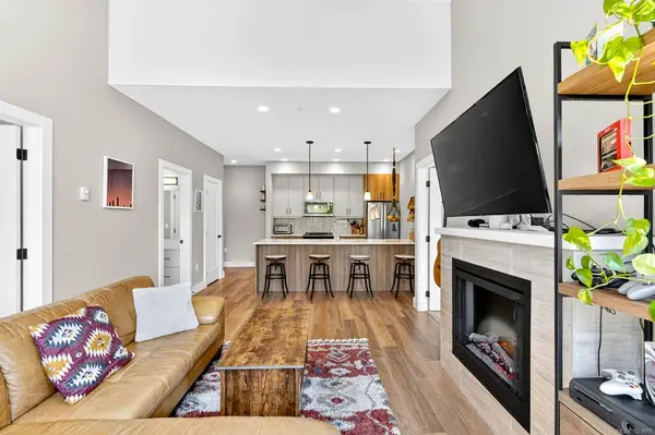 700 Yew Wood Rd # 302, Tofino BC V0R 2Z0 - 2 bed, 2.0 bath in Tofino