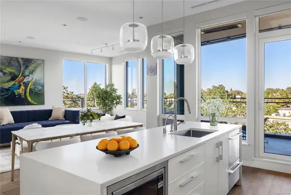 1201 Fort St # 601, Victoria BC V8V 0G1 - 2 bed, 3 bath in Victoria