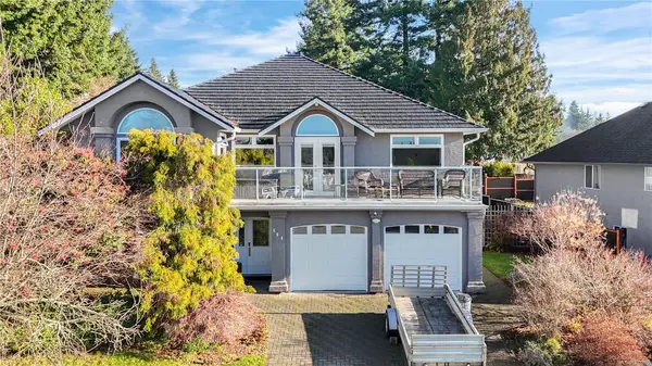 564 Steenbuck Dr, Campbell River BC V9W 7R5 — Pending Sale in Campbell River