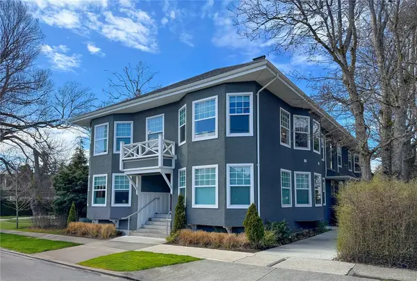 340 Linden Ave, Victoria BC V8V 4E9