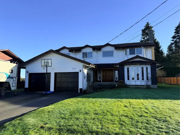 2718 Brockington Pl, Port McNeill BC V0N 2R0 - 5 bed, 3.0 bath in Port McNeill