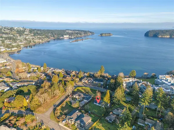 2555 Departure Bay Rd, Nanaimo BC V9S 3W2 - 5 bed, 2 bath in Nanaimo