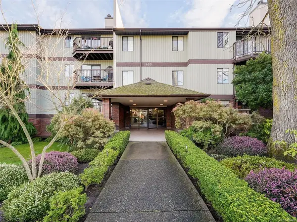 1655 Begbie St # 209, Victoria BC V8R 1L4 - 1 bed, 1 bath in Victoria