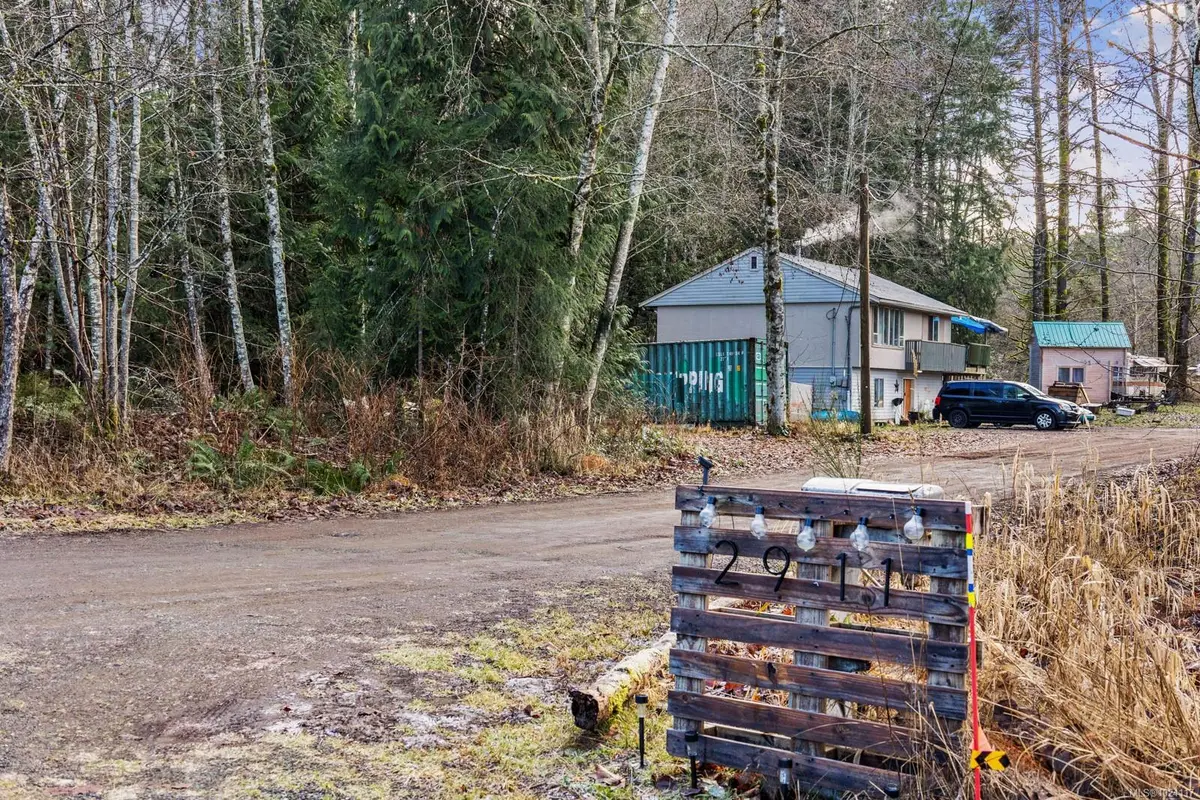 2911 Royston Rd, Cumberland BC V0R 1S0