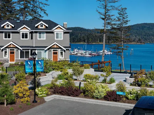 6995 Nordin Rd # 3, Sooke BC V9Z 1L4