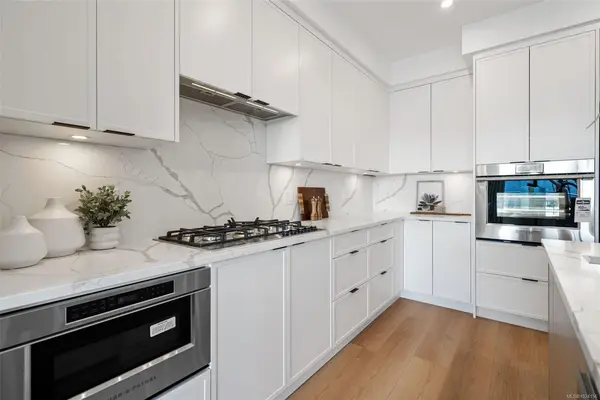 1810 Selenite Pl # 111, Langford BC V0V 0V0