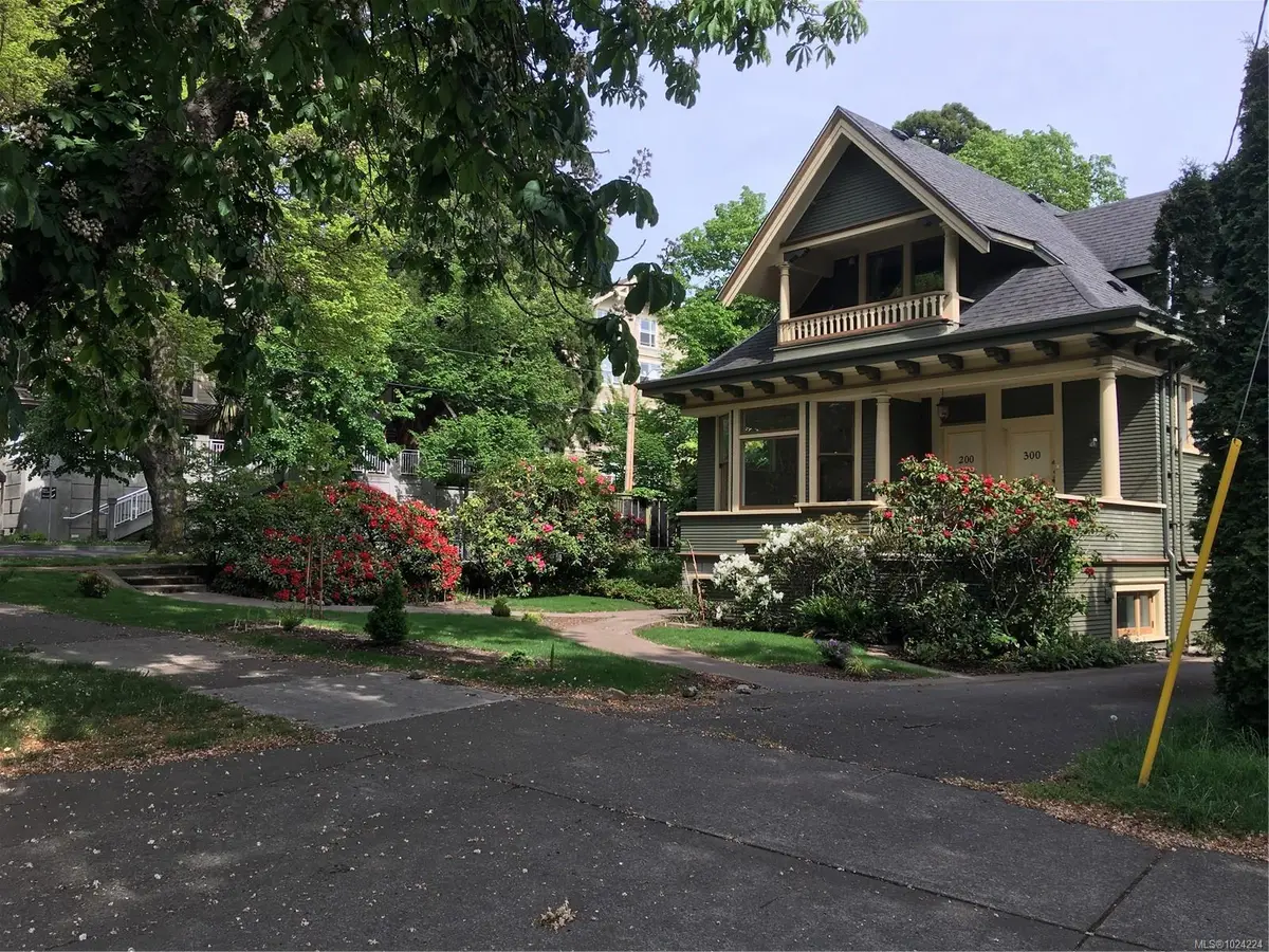 903 Humboldt St, Victoria BC V8V 2Z9