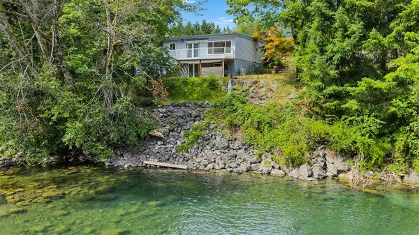 160 Cowichan Lake Rd, Lake Cowichan BC V0R 2G0 - 3 bed, 3 bath in Lake Cowichan
