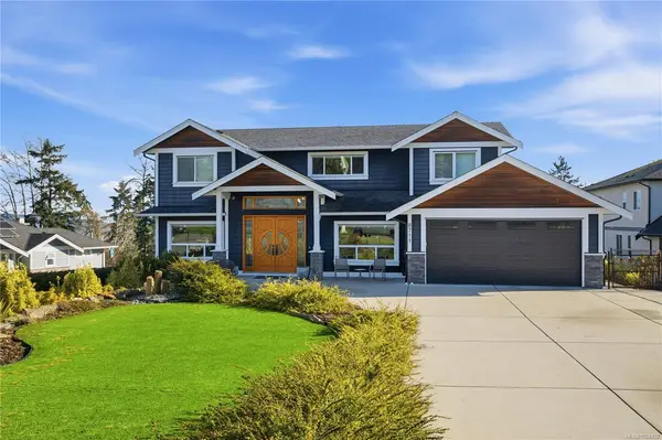 8711 Bourne Terr, North Saanich BC V8L 1L8