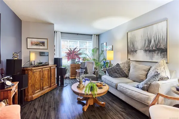 100 Dawes St # 105, Nanaimo BC V9S 1A3 - 1 bed, 1 bath in Nanaimo