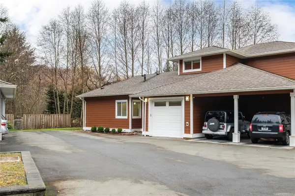 2699 Soderholm Rd # 5, Campbell River BC V9W 1M2 - 2 bed, 3 bath in Campbell River