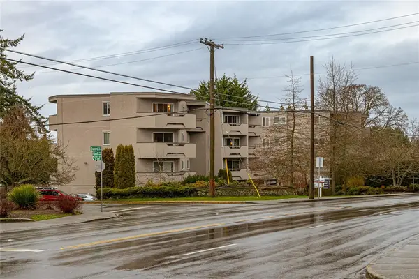 3800 Quadra St # 206, Saanich BC V8X 1H8 - 2 bed, 1 bath in Saanich