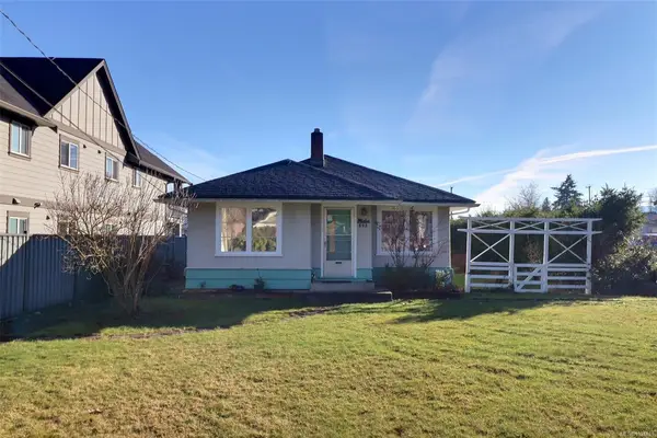 692 5TH St, Courtenay BC V9N 1K4 - 3 bed, 1 bath in Courtenay