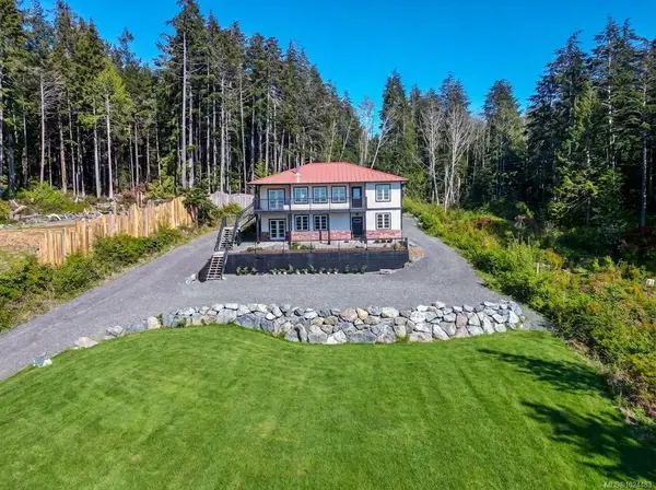 2735 Woodhaven Rd, Sooke BC V9Z 1G6 - 5 bed, 2 bath in Sooke