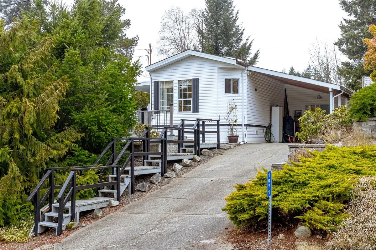 1071 Bourban Rd, Mill Bay BC V0R 2P2