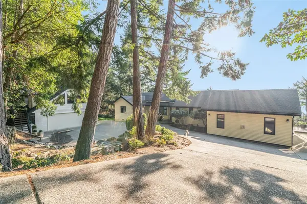 2405 Chain Way, Nanoose Bay BC V9P 9G2 - 3 bed, 3 bath in Nanoose Bay