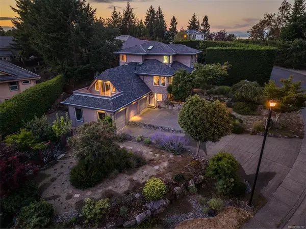 3383 Rockhampton Rd, Nanoose Bay BC V9P 9H4 - 4 bed, 4 bath in Nanoose Bay