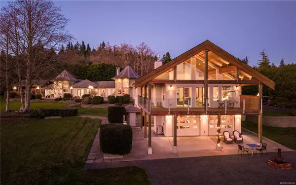 4690 Otter Point Pl, Sooke BC V9Z 0K6 - 4 bed, 6 bath in Sooke